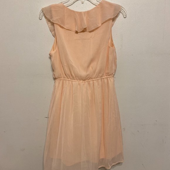 PEACH Size Small Lined Dress Flowy Ruffled Neckline Sheer No Boundaries NO BELT - Picture 4 of 5